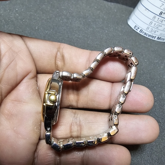 Timex Indiglo Women Quartz Watch Silver Gold Tone Working Blue Roman Dial shows - Picture 6 of 10